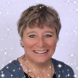 Meet your Posher, Deborah